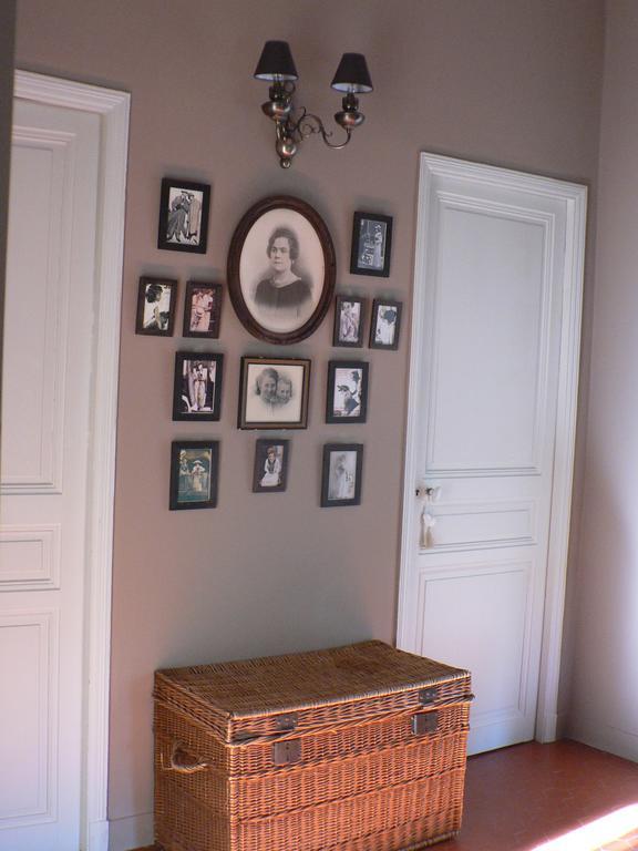 Chambres D'Hotes Maison Auguste Salon-de-Provence Habitación foto